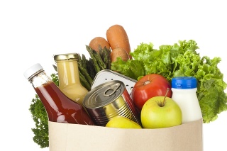 V júli potraviny medziročne zdraželi o 20 percent.