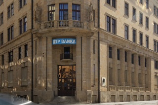 Budova, v ktorej sídlilo viacero bánk, patrí medzi jedny z najreprezentatívnejších v Bratislave.  