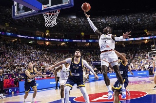Strešná organizácia európskeho basketbalu FIBA Europe vyšetruje incidenty, ktoré sprevádzali nedeľný duel európskeho šampionátu v Tbilisi medzi domácim Gruzínskom a Tureckom. (ilustračné foto)