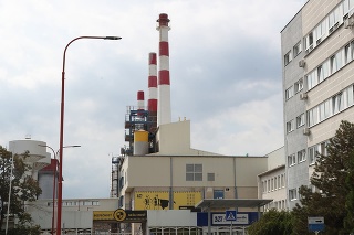 Trnavská fabrika zamestnáva približne 900 ľudí.