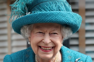 Kráľovná Alžbeta II. na archívnej fotke z júla 2021.