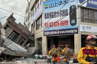 Taiwan po nedeľnom zemetrasení hlási 146 zranených a ďalšie otrasy.
