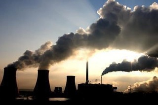 Čína chce znížiť emisie.