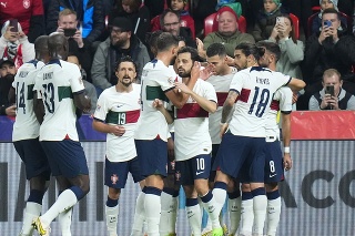 Hráči Portugalska sa radujú v súboji s Českom v Lige národov.