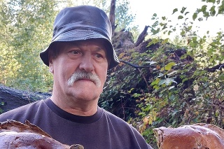 Otec Jozef Pavlík spolu so synom našli hotový lesný poklad, najťažší dubák vážil až 1,5 kg.