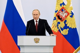 Ruský prezident Vladimir Putin počas prejavu na oslavách vyhlásenia anexie štyroch okupovaných ukrajinských oblastí za štátne.