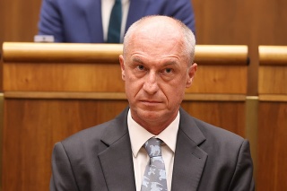 Minister hospodárstva Karel Hirman
