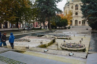 Spievajúca fontána je lákadlom nielen pre domácich, ale aj pre návštevníkov Košíc.