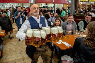 Začal sa pivný festival Oktoberfest.