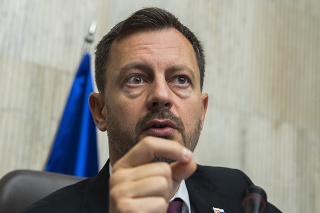 Na snímke predseda vlády SR Eduard Heger (OĽaNO).