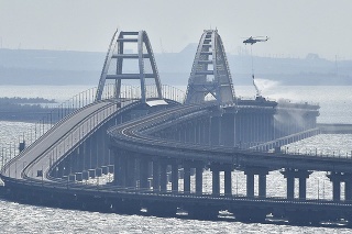 K výbuchu na Kerčskom moste došlo v sobotu ráno.