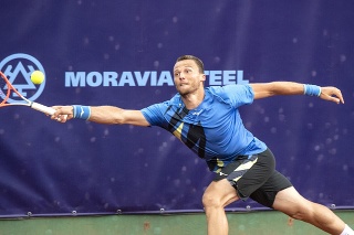 Na snímke slovenský tenista Jozef Kovalík.