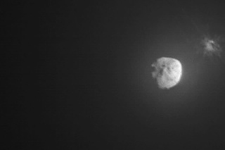 Sonde NASA sa podarilo zmeniť dráhu asteroidu Dimorphos.