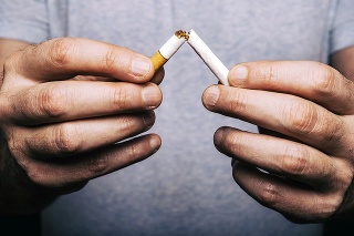 Koniec zlozvykom:  K najčastejším novoročným  záväzkom patrí  prestať fajčiť.