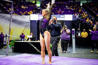 Olivia Dunne patrí medzi popredné vysokoškolské športové gymnastky v USA.