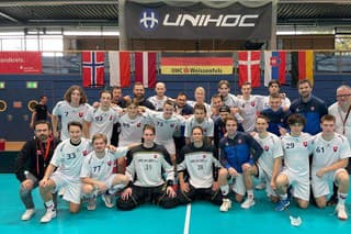 Slováci na prelome septembra a októbra obsadili druhé miesto na prípravnom podujatí 6 Nations Floorball Challenge v nemeckom Weissenfelse.