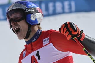 Švajčiarsky lyžiar vstúpil do novej sezóny víťazne. 