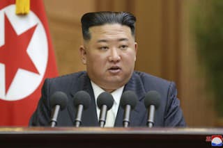Parlament Severnej Kórey schválil zákon umožňujúci vykonať preventívny jadrový útok.