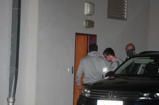 Špecializovaný trestný súd v Pezinku rozhoduje o väzbe pre obvineného Alexa.