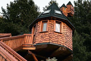 Ubytovanie ako v Rokforte: Na Slovensku vznikol domček inšpirovaný svetom Harryho Pottera, ktorý je svetovým unikátom.