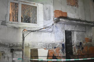 V bytovke v Trebišove sa v noci zrútila podlaha, k zraneniam nedošlo.