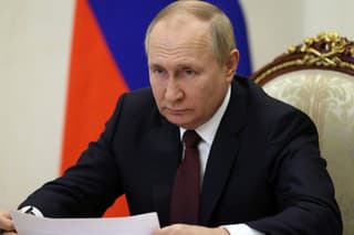 Ruský prezident Vladimir Putin predsedá schôdzi vlády prostredníctvom videokonferencie v Kremli v Moskve, Rusko, vo štvrtok 3. novembra 2022.