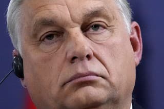 Predseda maďarskej vlády Viktor Orbán spôsobil medzinárodný rozruch.