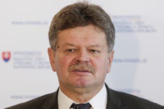 Pavel Ondek, head of school unions