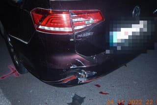 Opitý vodič poškodil zaparkované vozidlá, skončil v cele
