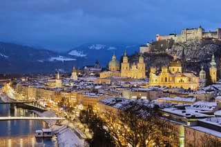 Úchvatná panoráma: Či sa na Salzburg pozeráte zvrchu, alebo stojíte priamo na brehu rieky Salzach, vždy sa vám núka fantastický výhľad bez ohľadu na dennú dobu či ročné obdobie.