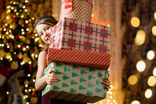 Dávajte si pozor, čo darujete deťom pod vianočný stromček (ilustračné foto).