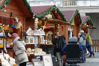 Vianočné trhy na Mariánskom námestí v Žiline.