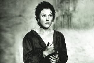 Kladivo na čarodejnice, 1969 - V legendárnom filme stvárnila krásnu, nespravodlivo trpiacu Zuzanu.