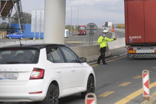 Slováci môžu prekročiť maďarské hranice na maximálne 24 hodín do vzdialenosti 30 km (ilustračné foto).