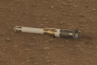 Búrlivú diskusie ohľadom podivného predmetu na povrchu Marsu vyvolala riaditeľka laboratória Jet Propulsion Laboratory NASA.