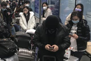 Rozhodnutie testovať cestujúcich z Číny na koronavírus je podľa WHO pochopiteľné.