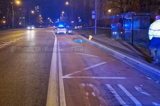 Policajti boli vyslaní na Saratovskú ulicu v Bratislave, kde sa v zmysle oznámenia mala nachádzať osoba bez známok života.