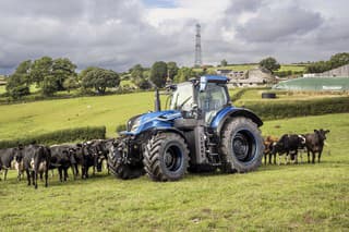 Stroj už testovali na farme v britskom Cornwalle.