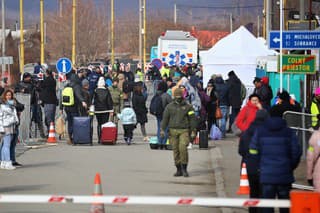 Cez slovensko-ukrajinské hranice naďalej prechádzajú utečenci. 