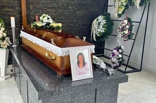 Ženu pochovali uplynulý piatok.
