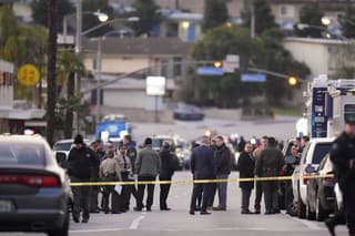  Podozrivý zo streľby v Kalifornii s 10 zabitými je mŕtvy