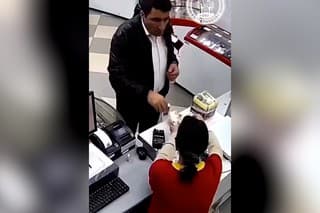 Pozor na podvodníkov: Muž si chcel v obchode rozmeniť peniaze no zmiatol a okradol predavačku