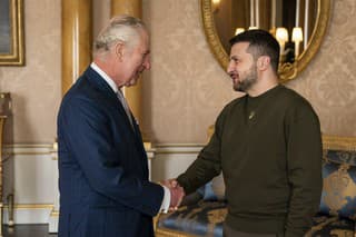 Kráľ Karol III. prijal v Británii ukrajinského prezidenta Volodymyra Zelenského.