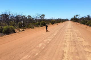 Jozef Rajchl beží naprieč Austráliou.