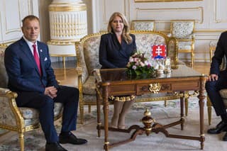 Prezidentka SR Zuzana Čaputová, Predseda NR SR Boris Kollár (Sme rodina) a predseda vlády SR Eduard Heger 