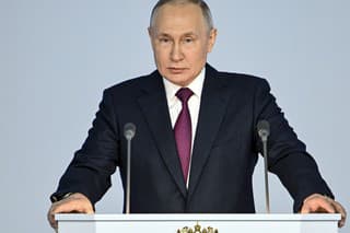 Experti odhadujú, že peňažné rezervy, ktoré má Vladimir Putin, sa budú už čoskoro výrazne míňať.