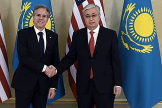 Z Kazachstanu zamieri Blinken do Naí Dillí, kde sa stretnú ministri zahraničných vecí skupiny G20. 