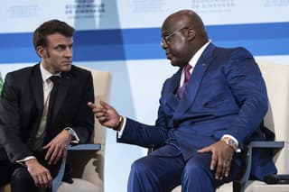 Francúzsky prezident Emmanuel Macron a prezident Konžskej demokratickej republiky (KDR) Félix Tshisekedi.