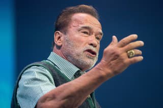 Arnold Schwarzenegger odsúdil jednoduchú cestu nenávisti a antisemitizmu