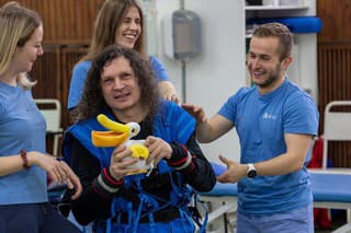 Peter Laurenčík pravidelne absolvuje rehabilitačné pobyty v ADELI Medical Centre v Piešťanoch.